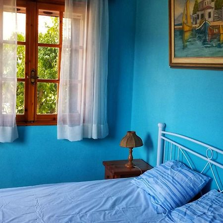 Ferienwohnung Valerie'S House Poros Town Zimmer foto