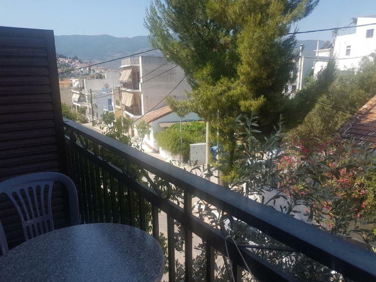 Ferienwohnung Valerie'S House Poros Town Exterior foto